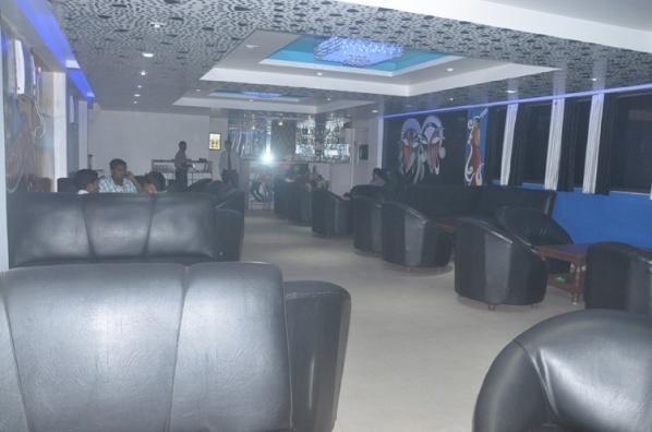 Hotel Amit Inn 巴特那 外观 照片